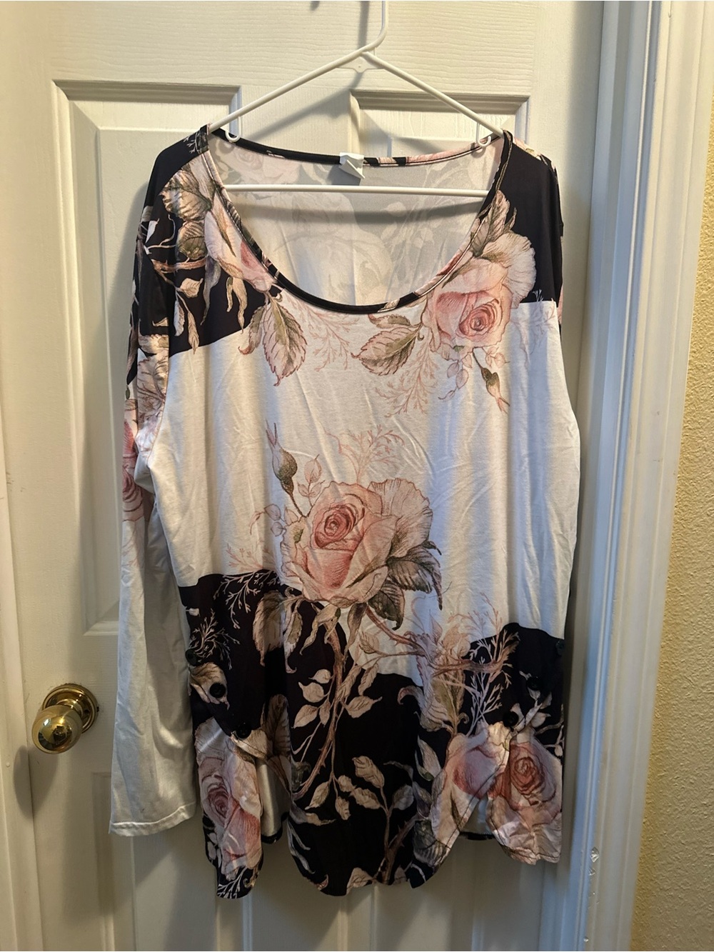 Floral Scoop Neck Long Sleeve Top - Pink & Black Roses